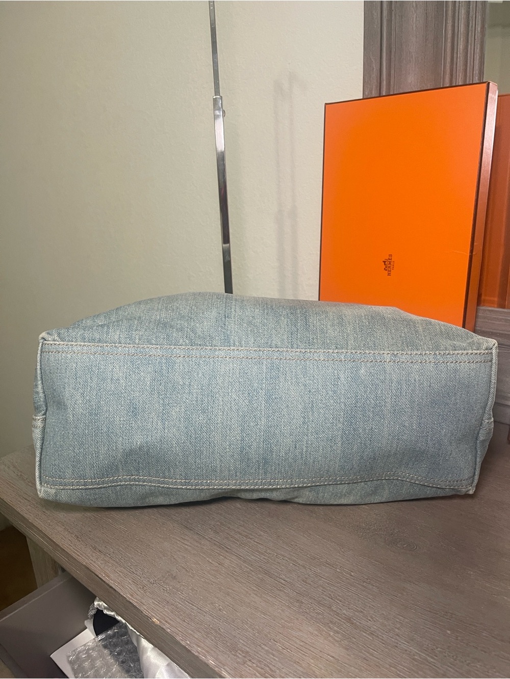 Gucci Light Blue Denim Shoulder Bag with Brown Leather Tassel - Picture 7 of 13